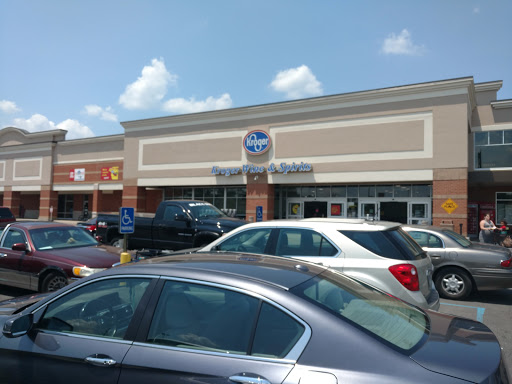 Grocery Store «Kroger», reviews and photos, 305 E Lewis and Clark Pkwy, Clarksville, IN 47129, USA