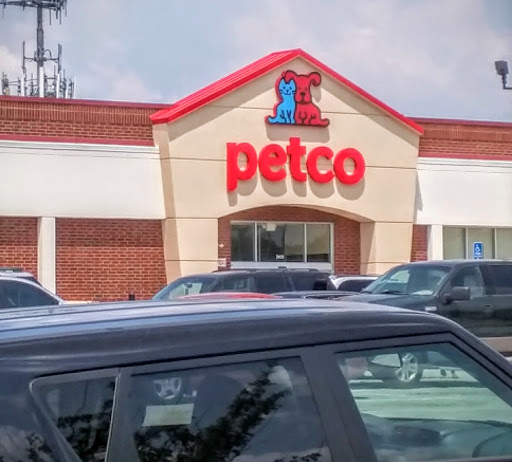 Pet Supply Store «Petco Animal Supplies», reviews and photos, 2435 N Hwy 67, Florissant, MO 63033, USA