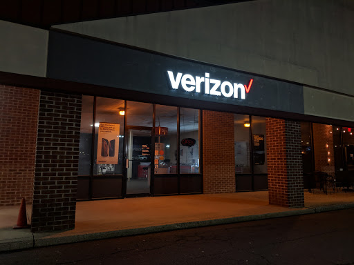 Cell Phone Store «Russell Cellular, Verizon Authorized Retailer», reviews and photos, 854 W Main St, New Holland, PA 17557, USA