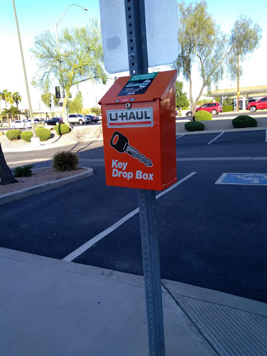 Furniture Store «Instock Furniture», reviews and photos, 3547 E Southern Ave, Mesa, AZ 85204, USA