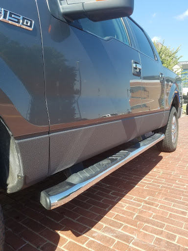 Auto Body Shop «Top Shot Paint Repair LLC», reviews and photos, 423 St Francis S, Wichita, KS 67202, USA