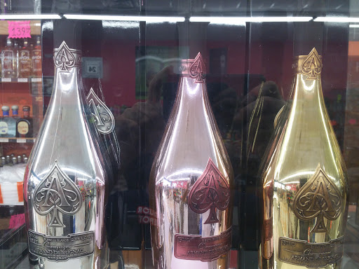 Liquor Store «Liquor Zone», reviews and photos, 3004 E Pioneer Pkwy #200, Arlington, TX 76010, USA