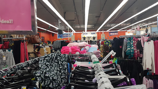 Discount Store «Fallas Discount Stores», reviews and photos, 19719 Sherman Way, Winnetka, CA 91306, USA