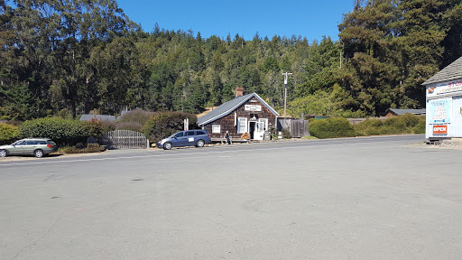 General Store «Ocean Cove General Store», reviews and photos, 23125 CA-1, Jenner, CA 95450, USA