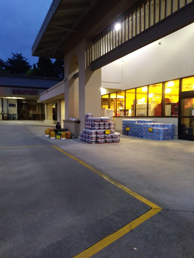 Grocery Store «Safeway», reviews and photos, 4015 E Castro Valley Blvd, Castro Valley, CA 94552, USA