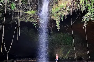 Sade Waterfall image