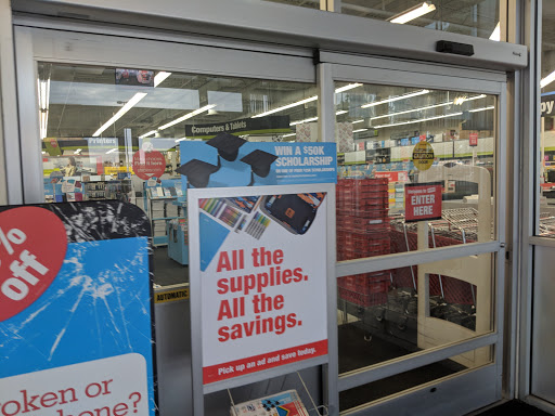 Office Supply Store «Staples», reviews and photos, 870 S Colorado Blvd, Glendale, CO 80246, USA