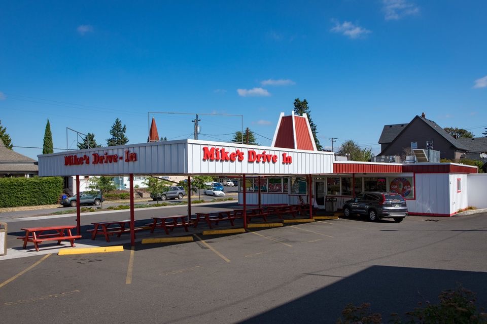 Mike's Drive-In 97045