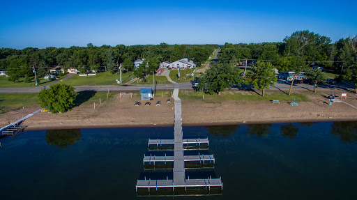 Restaurant «Beach Bums Bar & Eatery», reviews and photos, 35776 Co Hwy 72, Battle Lake, MN 56515, USA