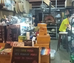 Pizza Luna photo