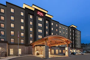 Hampton Inn & Suites by Hilton Kelowna Airport image