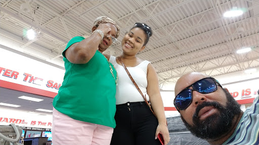 Appliance Store «P.C. Richard & Son», reviews and photos, 19 Universal Dr, North Haven, CT 06473, USA