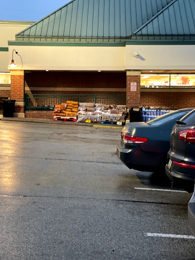 Shopping Mall «Bond Shopping Center», reviews and photos, 1891 S State Rd, Upper Darby, PA 19082, USA