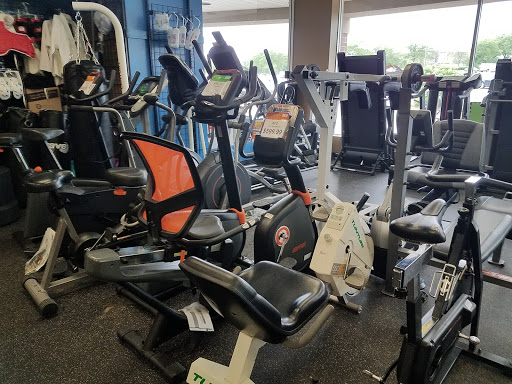 Sporting Goods Store «Play It Again Sports - Palatine, IL», reviews and photos, 315 E Northwest Hwy, Palatine, IL 60067, USA