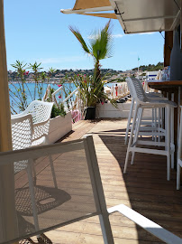 Atmosphère du Restaurant italien Bellini à la plage à Cavalaire-sur-Mer - n°6