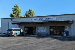 Sunshine summit market And Gas image