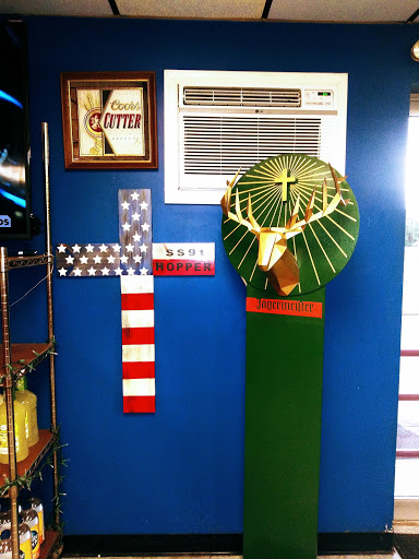 Liquor Store «County Line Liquor», reviews and photos, 15965 Dixie Hwy, Crittenden, KY 41030, USA