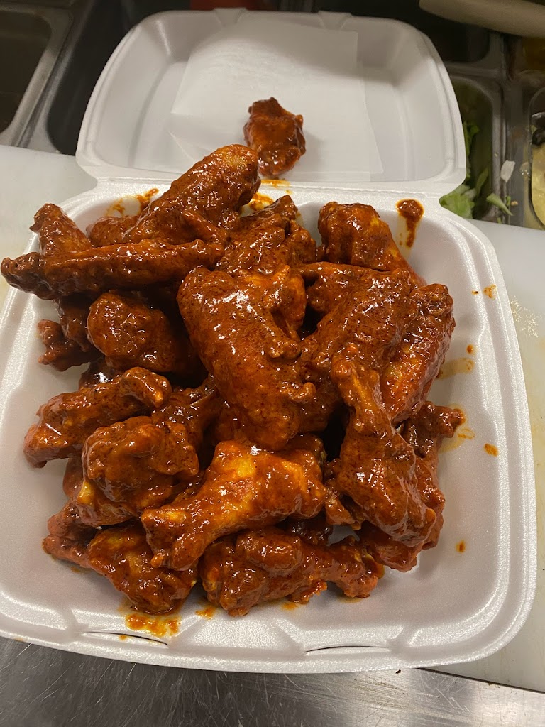 ITALIANO’S Wings and pizza 19802