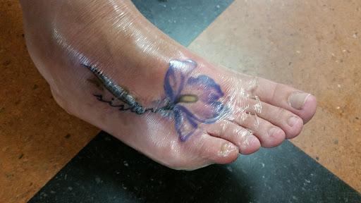 Tattoo and Piercing Shop «Miraculous Creations», reviews and photos, 387 Park Ave, Worcester, MA 01610, USA