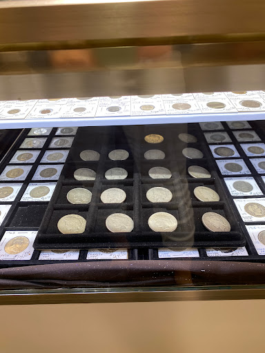 Pawn Shop «Wizebuys PawnBrokers Outlet», reviews and photos, 2928 E Highland Rd, Highland Charter Twp, MI 48356, USA