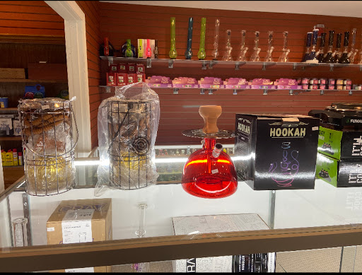 Tobacco Shop «Gold Leaf Tobacconist», reviews and photos, 255 Lafayette Rd, Seabrook, NH 03874, USA