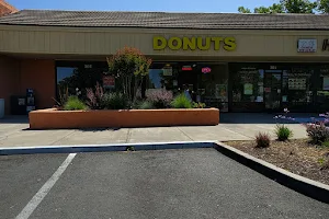 Bradshaw Donuts image