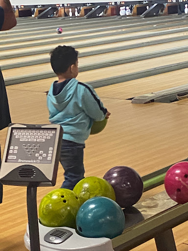 Bowling Alley «Brunswick Wekiva Lanes», reviews and photos, 2160 E Semoran Blvd, Apopka, FL 32703, USA