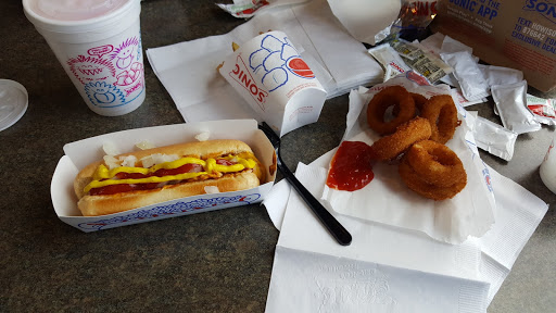 Fast Food Restaurant «Sonic Drive-In», reviews and photos, 983 S Main St, Lapeer, MI 48446, USA