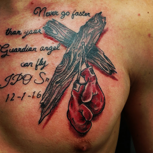 Tattoo Shop «Patriotic Pain Tattoo & Body Piercing», reviews and photos, 5658 William Penn Hwy, Murrysville, PA 15668, USA