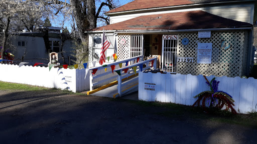 Thrift Store «Hospice Services of Lake County Thrift Store», reviews and photos, 21257 Calistoga Rd, Middletown, CA 95461, USA