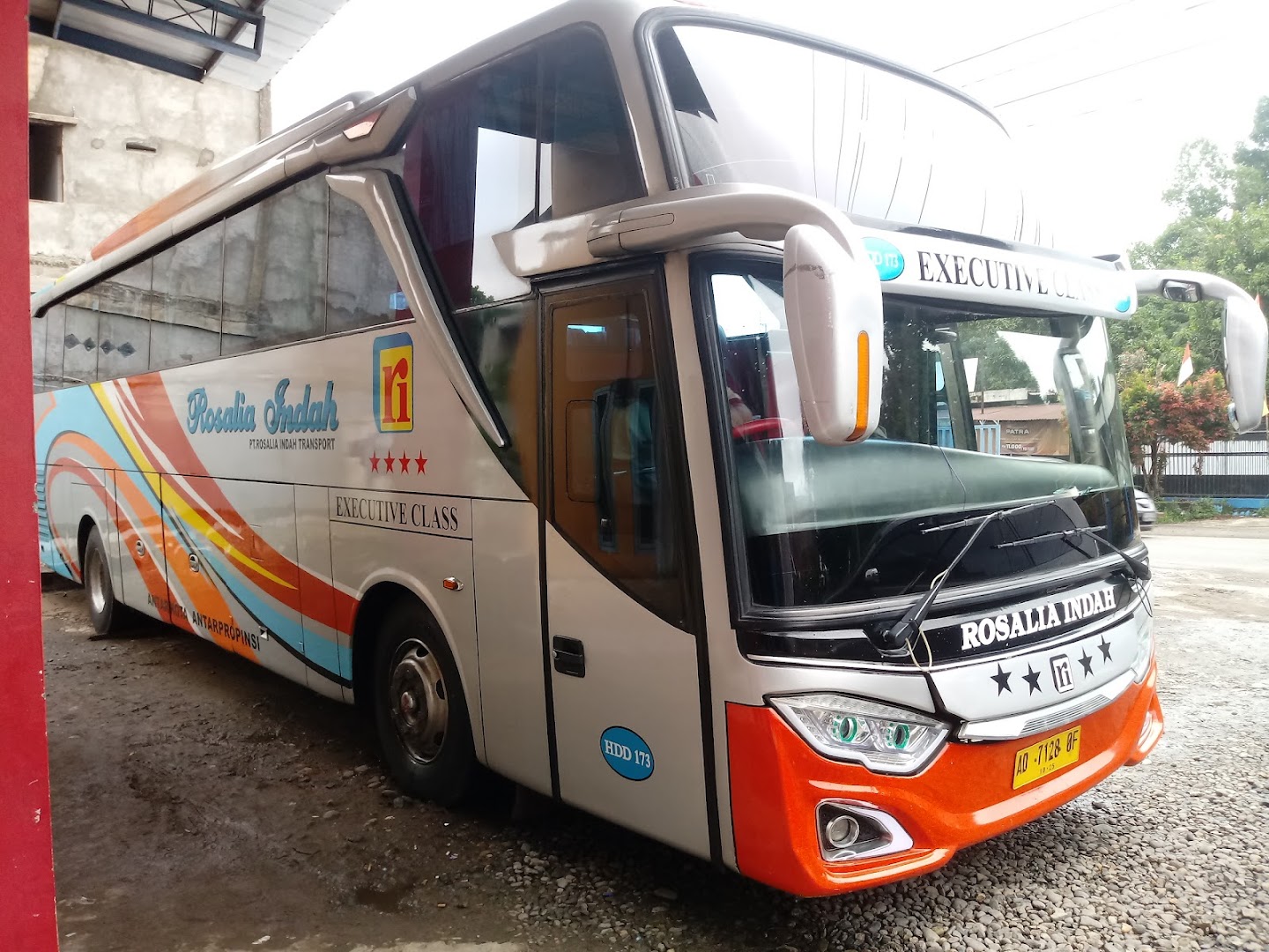 Rosalia Indah Transport - Agen Muara Enim Photo