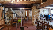 Atmosphère du Restaurant Les Esfourniaux à Villars - n°1