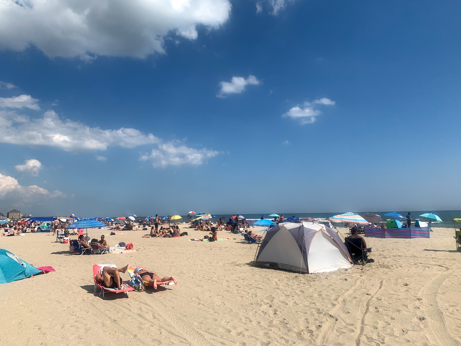 Photo of Jacob Riis Park Beach and the settlement