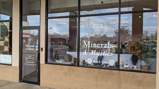 Shopping Mall «Seminole Square Shopping Center», reviews and photos, 200 Zan Rd, Charlottesville, VA 22901, USA