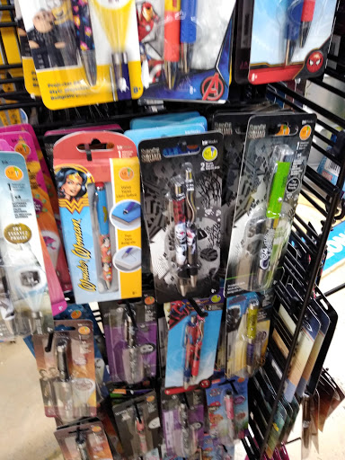 Shopping Mall «Brandywine Square Shopping Center», reviews and photos, Quarry Rd & U.S. 30, Downingtown, PA 19335, USA