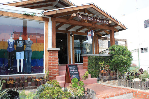 Shopping Mall «Abbot Kinney BLVD Shopping», reviews and photos, Navarre Ct, Venice, CA 90291, USA