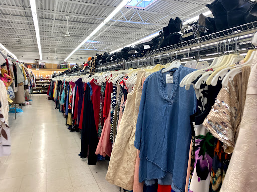 Thrift Store «Valley Thrift Store», reviews and photos, 1717 Woodman Dr, Kettering, OH 45420, USA