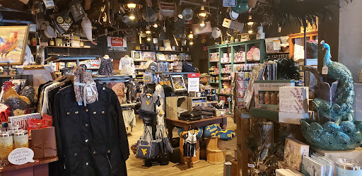 American Restaurant «Cracker Barrel Old Country Store», reviews and photos, 725 Foxcroft Ave, Martinsburg, WV 25401, USA