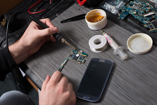 Cell Phone Store «Metro II Boost Mobile by Forever Wireless», reviews and photos, 6606 Reisterstown Rd Suite 27, Baltimore, MD 21215, USA