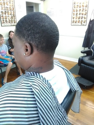 Beauty Salon «The B Spot Barber & Beauty Shop - Humble», reviews and photos, 850 E Main St, Humble, TX 77338, USA