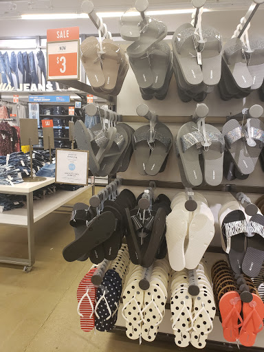 Clothing Store «Old Navy», reviews and photos, 5910 W 86th St, Indianapolis, IN 46278, USA