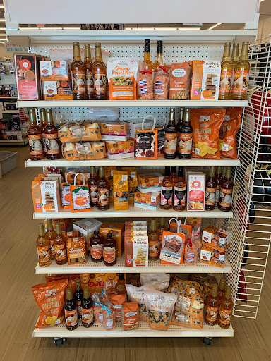 Home Goods Store «Tuesday Morning», reviews and photos, 911 Lithia Pinecrest Rd, Brandon, FL 33511, USA