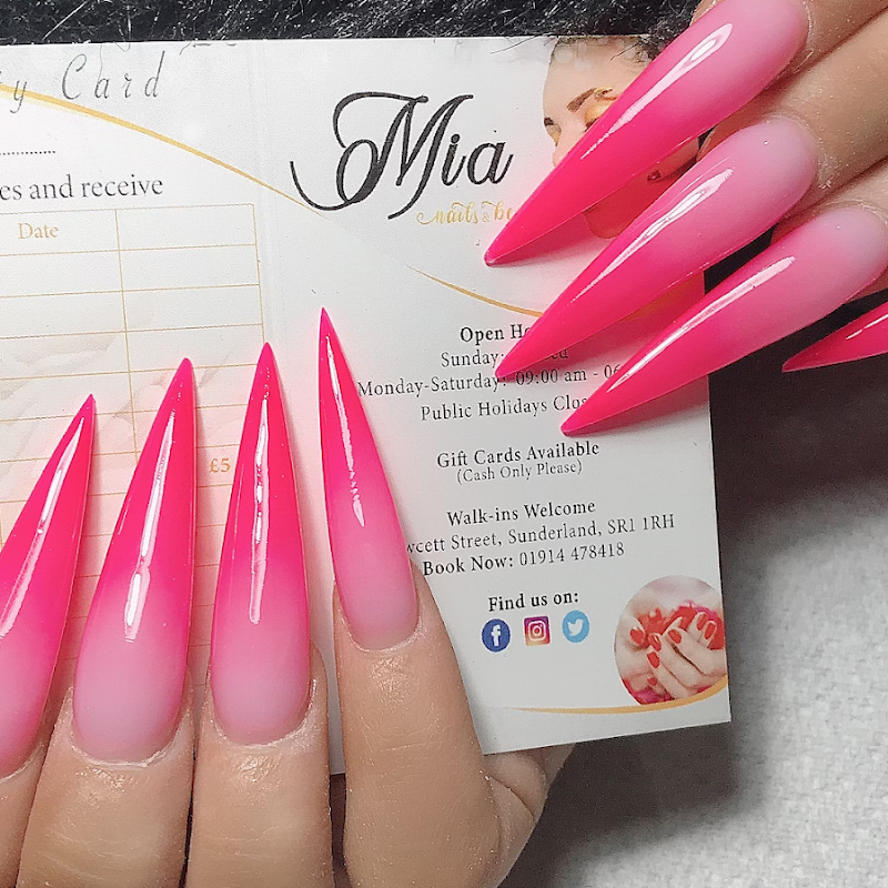 Mia Nails & Beauty