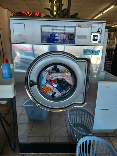 Dry Cleaner «Clothes Basket», reviews and photos, 1429 W Sherman Blvd, Muskegon, MI 49441, USA