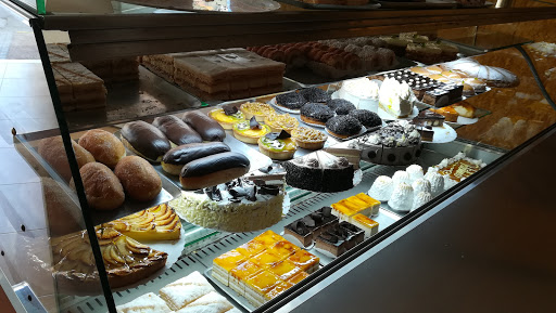 OBRADOR DE Pastelería RAFAEL CABELLO en Puente Genil, Córdoba