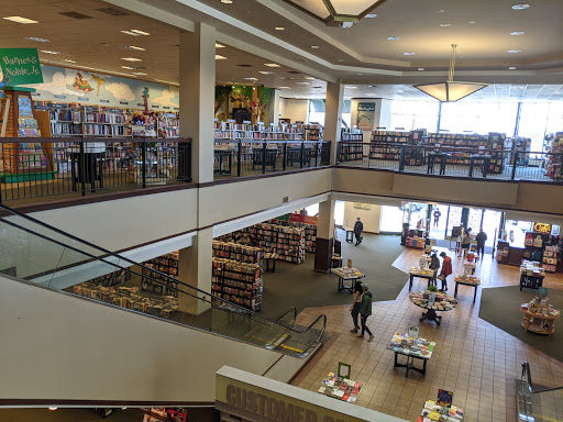 Book Store «Barnes & Noble», reviews and photos, 11 W Hillsdale Blvd, San Mateo, CA 94403, USA