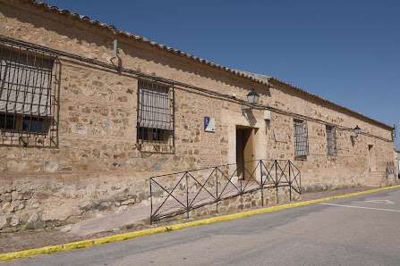 Biblioteca Pública Municipal de Santa Cruz de Mudela. Plazolera de D. Andrés Cacho, 6, 13730 Santa Cruz de Mudela, Ciudad Real, España