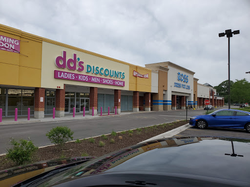 Clothing Store «Ross Dress for Less», reviews and photos, 8355 W Belmont Ave, River Grove, IL 60171, USA