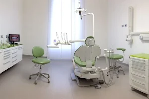 Studio Dentistico Associato Dott. Enrico Poglio - Dott Alessandro Rossi image