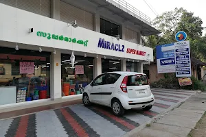 Miraclz Supermarket image